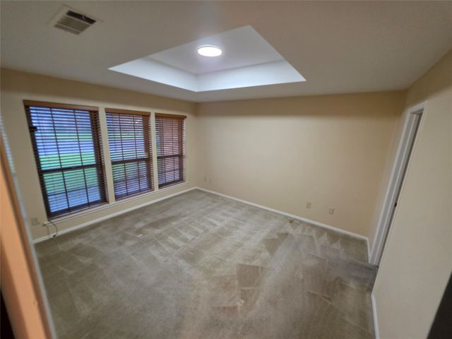3038 Modella Avenue, Dallas, TX 75229