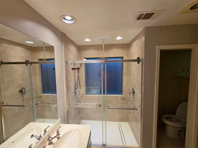 3038 Modella Avenue, Dallas, TX 75229