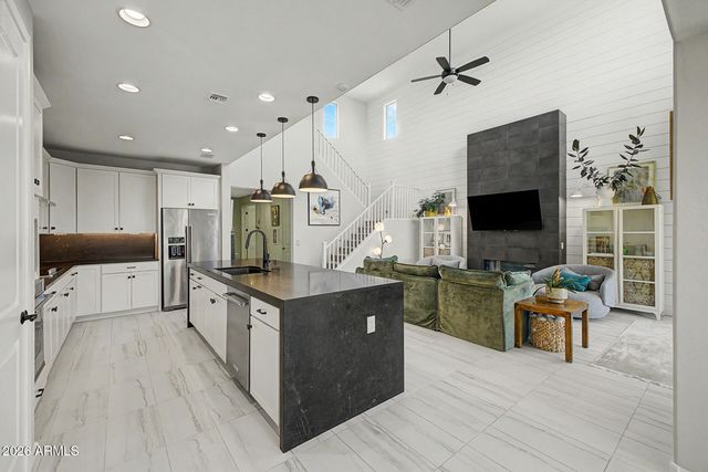 1410 W FLINTLOCK Drive, San Tan Valley, AZ 85144