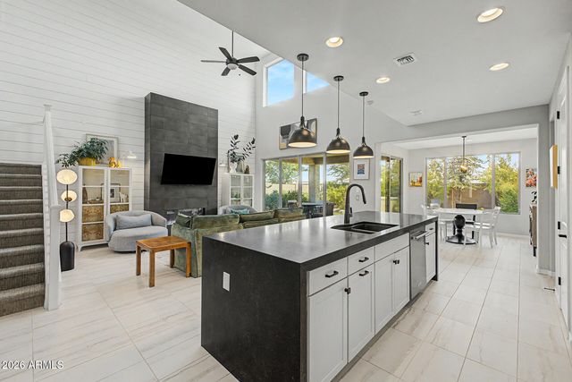 1410 W FLINTLOCK Drive, San Tan Valley, AZ 85144