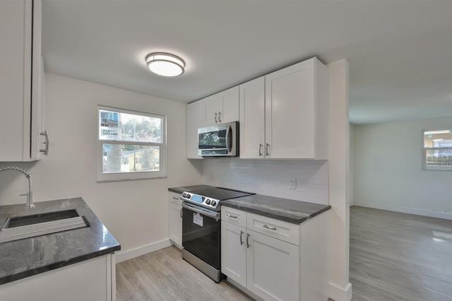 2028 N BETTY LANE, Clearwater, FL 33755