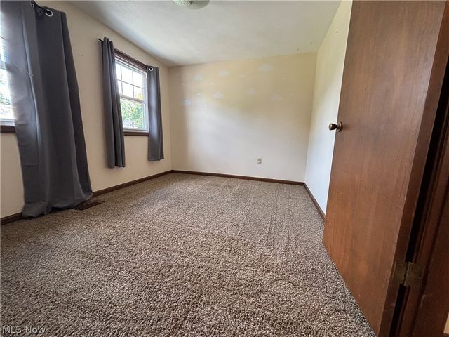 1230 Maple Street, Salem, OH 44460