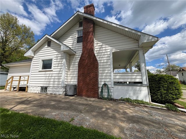 1230 Maple Street, Salem, OH 44460