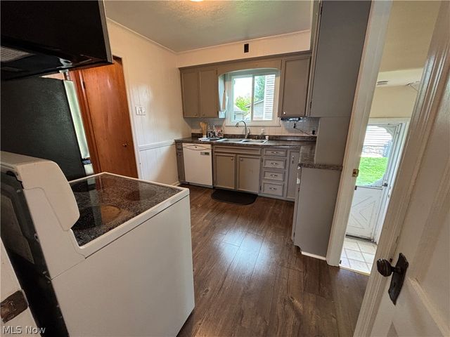 1230 Maple Street, Salem, OH 44460