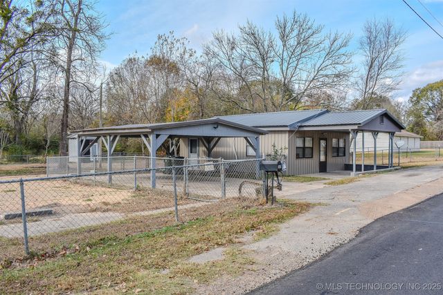 406 SE I Street, Antlers, OK 74523