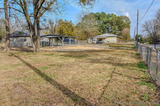 406 SE I Street, Antlers, OK 74523
