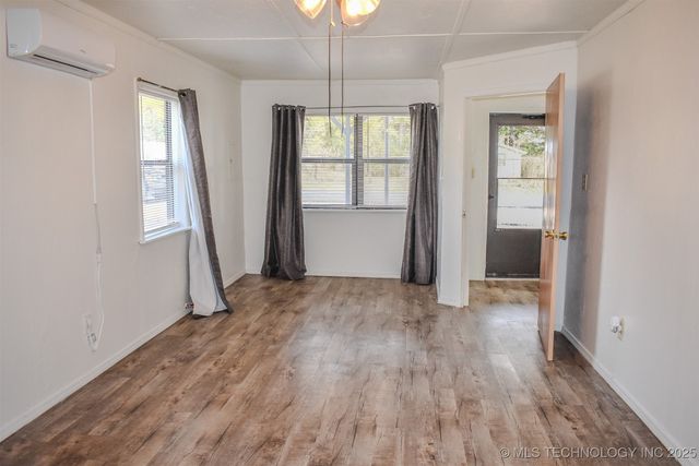 406 SE I Street, Antlers, OK 74523