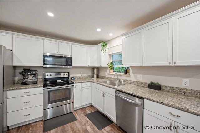 2732 DEMING BLVD, Cheyenne, WY 82001