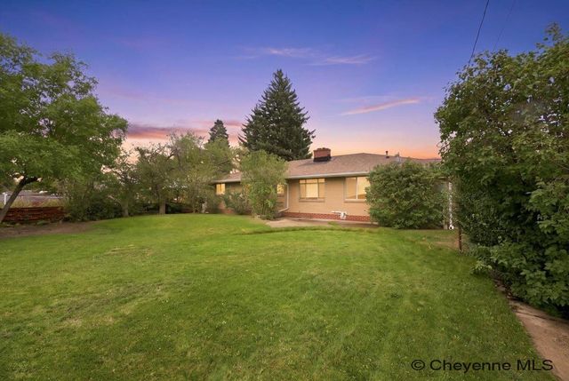2732 DEMING BLVD, Cheyenne, WY 82001