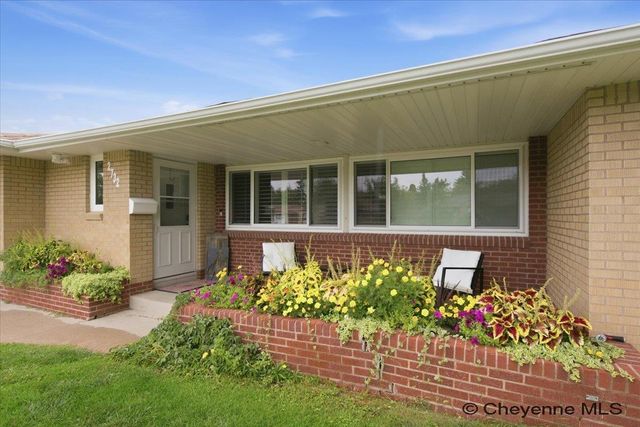 2732 DEMING BLVD, Cheyenne, WY 82001