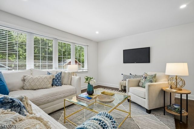190 Garfield Pl, Maplewood Twp., NJ 07040