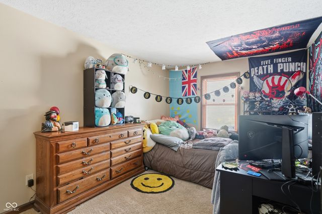 7920 Amsterdam Court, Avon, IN 46123