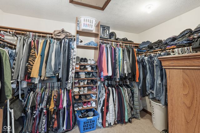 7920 Amsterdam Court, Avon, IN 46123