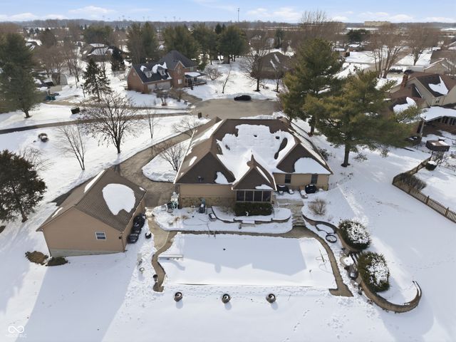 7920 Amsterdam Court, Avon, IN 46123