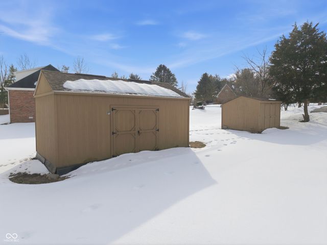 7920 Amsterdam Court, Avon, IN 46123