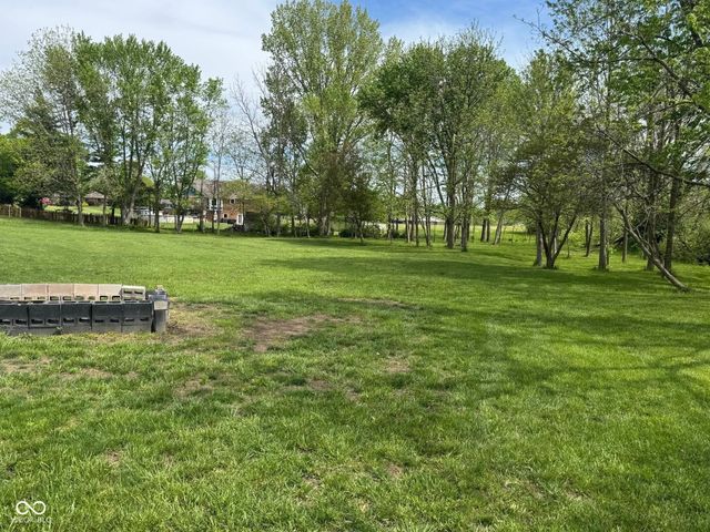 7920 Amsterdam Court, Avon, IN 46123