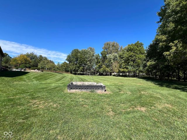 7920 Amsterdam Court, Avon, IN 46123