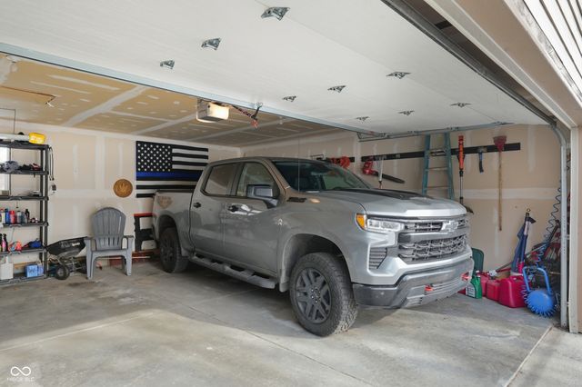 7920 Amsterdam Court, Avon, IN 46123