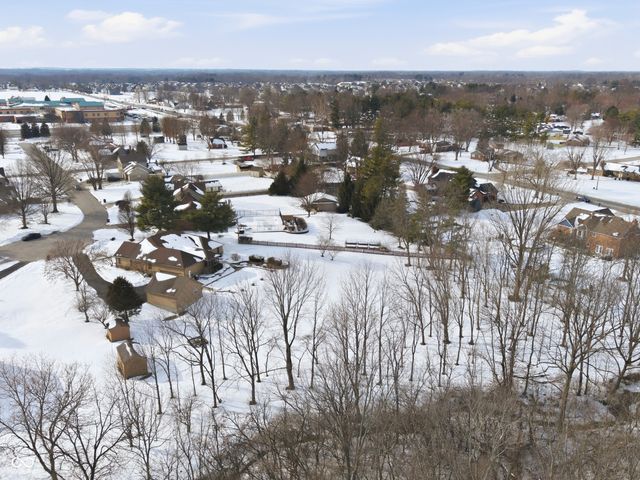 7920 Amsterdam Court, Avon, IN 46123