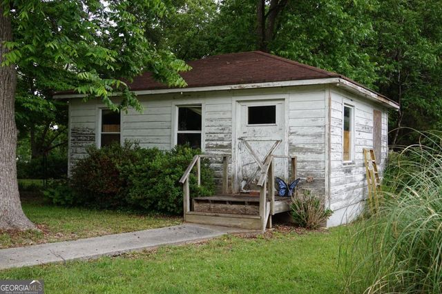 829 Warren Drive, Forest Park, GA 30297