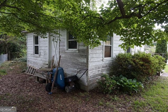 829 Warren Drive, Forest Park, GA 30297