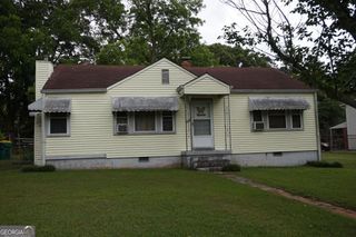 829 Warren Drive, Forest Park, GA 30297