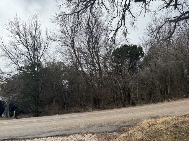 2102 Cactus Alley, Granbury, TX 76048