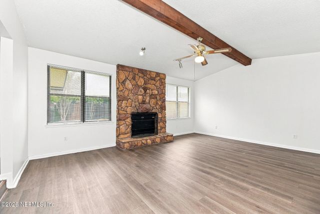 1835 TOWNSEND Boulevard, Jacksonville, FL 32211