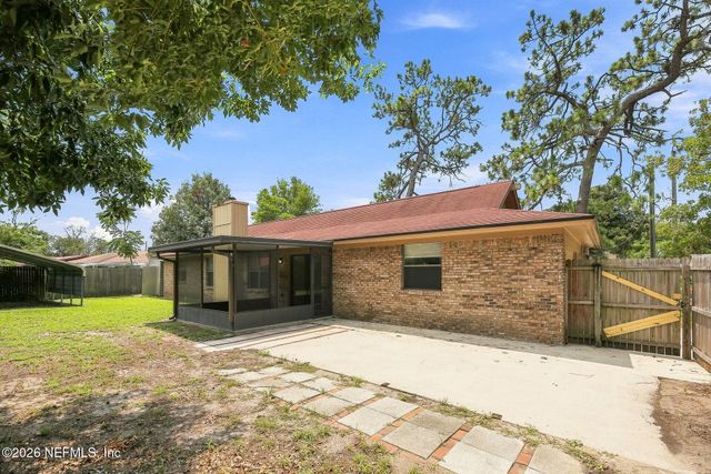 1835 TOWNSEND Boulevard, Jacksonville, FL 32211