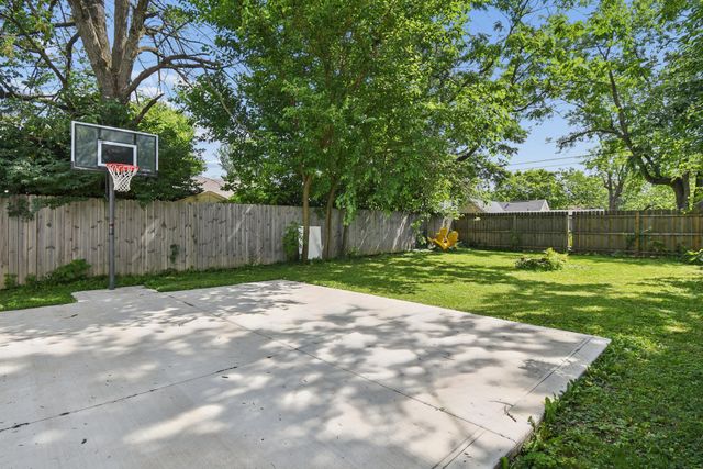 2800 Azelda Street, Columbus, OH 43211