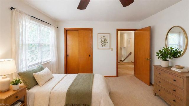 8 Winnard RD, Hampton, VA 23669