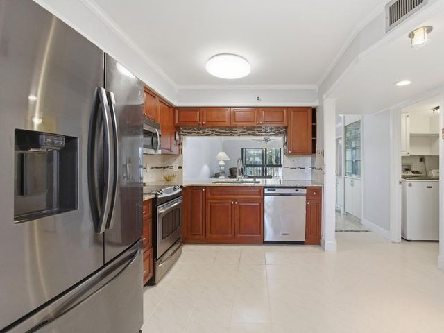 14475 N Strathmore Lane 308, Delray Beach, FL 33446