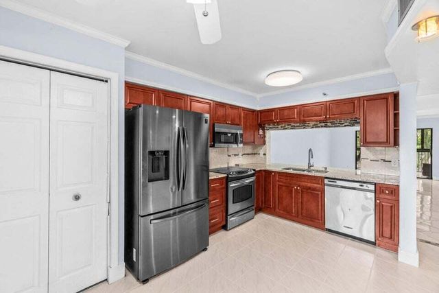 14475 N Strathmore Lane 308, Delray Beach, FL 33446