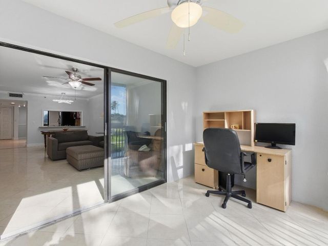 14475 N Strathmore Lane 308, Delray Beach, FL 33446