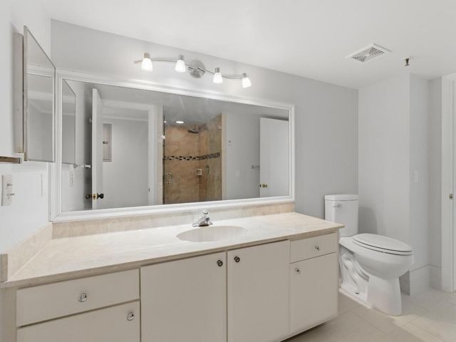 14475 N Strathmore Lane 308, Delray Beach, FL 33446