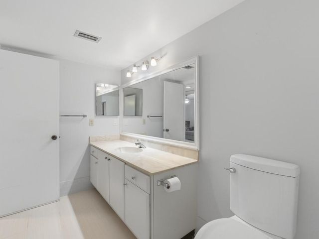 14475 N Strathmore Lane 308, Delray Beach, FL 33446