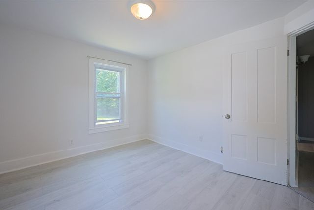 85 West Main Street, Groton, MA 01450