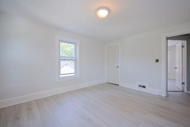 85 West Main Street, Groton, MA 01450