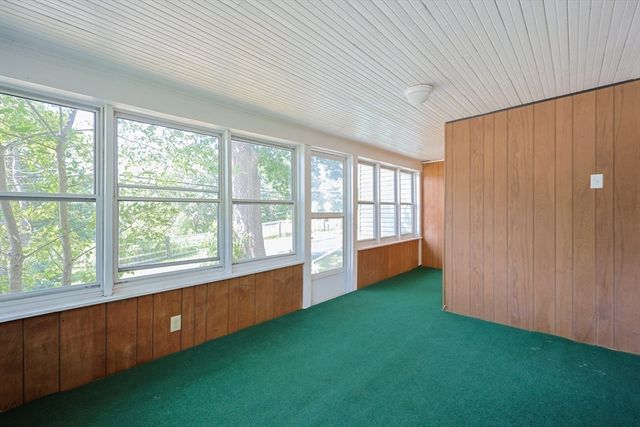 85 West Main Street, Groton, MA 01450