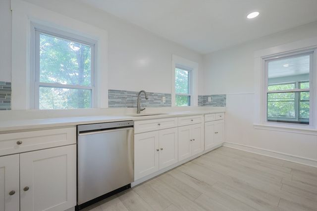 85 West Main Street, Groton, MA 01450