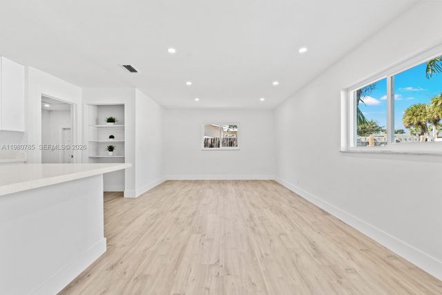 7971 NW 3rd Pl, Margate, FL 33063