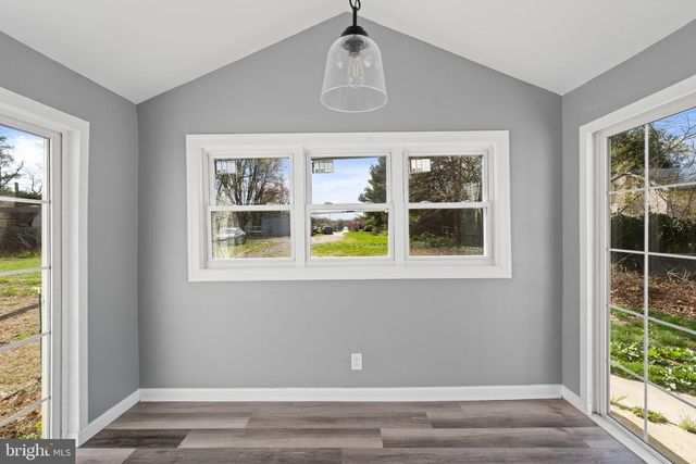 1244 N BLACK HORSE PIKE, Williamstown, NJ 08094