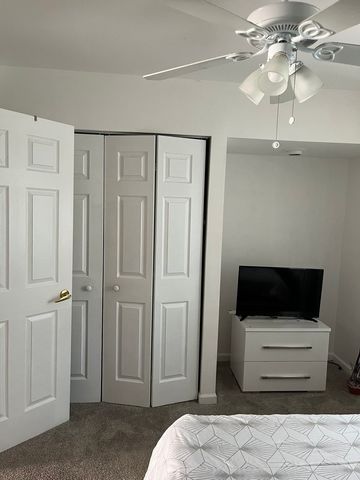 18650 Golfview Drive, Hazel Crest, IL 60429