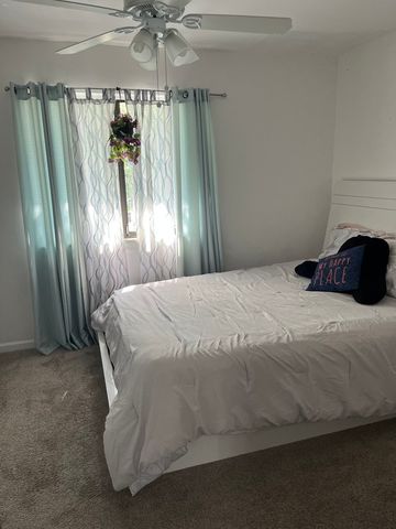 18650 Golfview Drive, Hazel Crest, IL 60429