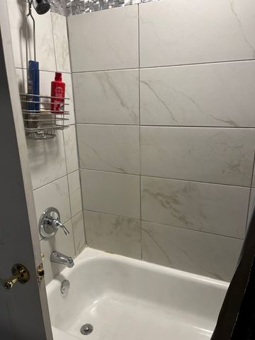 18650 Golfview Drive, Hazel Crest, IL 60429