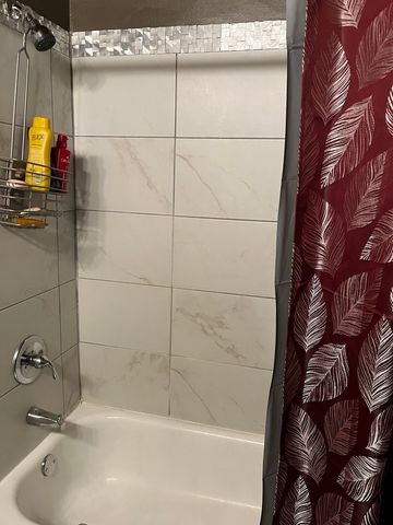 18650 Golfview Drive, Hazel Crest, IL 60429