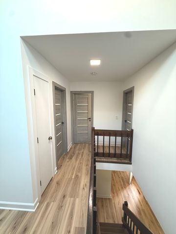 567 Cress Creek Lane, Crystal Lake, IL 60014