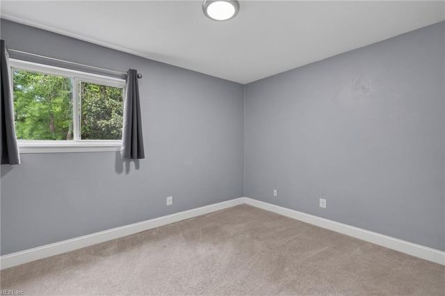 3316 Stilworken DR, Chesapeake, VA 23321