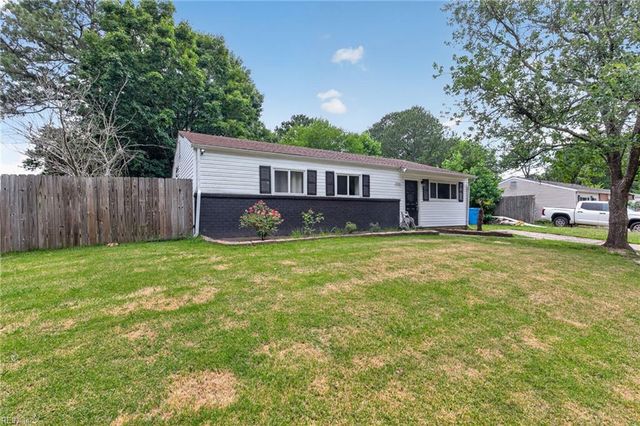 3316 Stilworken DR, Chesapeake, VA 23321
