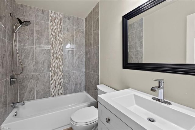 3316 Stilworken DR, Chesapeake, VA 23321